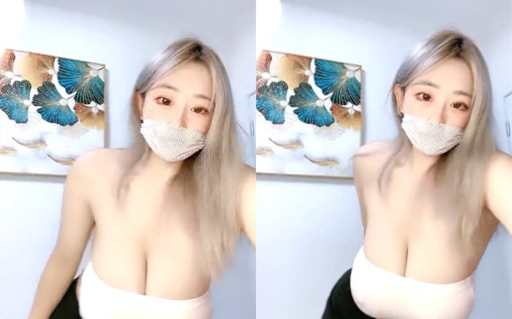 天然巨乳k罩杯二次元美少女